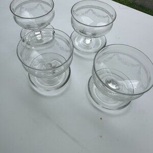 #699 DESSERT / SHRIMP DISH WITH UNDERPLATE